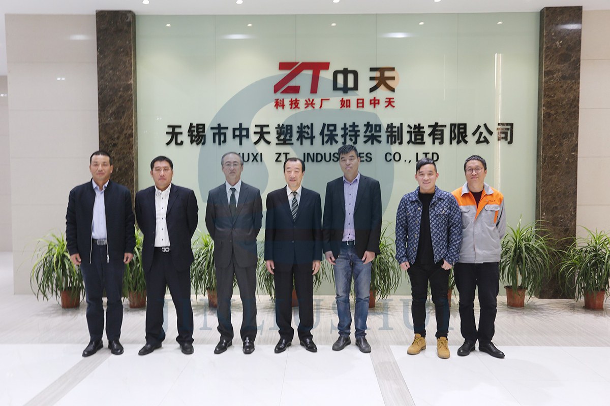 A delegation from Japan soil fertilizer grinding industry co., ltd. arrived at our company